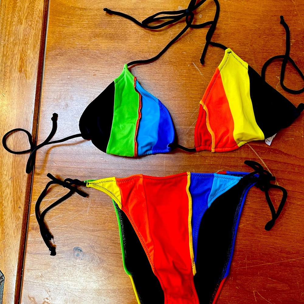 Rare Victoria’s Secret String Bikini.
